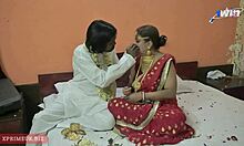 Η Desi νύφη την πρώτη νύχτα πάθους με τον νέο της σύζυγο