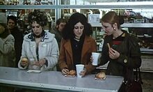 70 के दशक का स्मूट वीडियो जिसमें हार्डकोर बैंगिंग है।