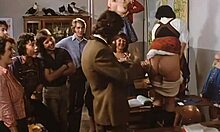 Vášnivý sex v klipe zo 70. rokov s tvrdým sexom