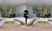 VR - 침대에서 뜨거운 스팀이 나는 액션을 즐기는 Horny 커플