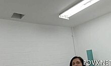 गर्लफ्रेंड को दोस्त से पटाकर चोदने का POV वीडियो