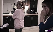 Derrick Pierce i Aaliyah Love, napalona para, zaskakują swoją nastoletnią lesbijkę córkę trójkątem