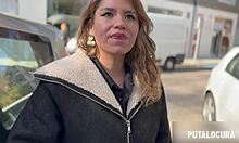 Перуанска зряла жена с кафяви очи Габикс прави минетка и получава сперма