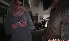 Întâlnire sexuală cu tânăra adolescentă musulmană Amirs