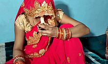 العروس الهندية تقدم اللسان في ليلة زفافها