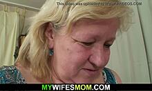 Изневярата на съпруга е заснета пред камера с по-възрастна, извита жена
