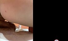 Vídeo hardcore russo com sexo anal intenso e foda áspera na buceta
